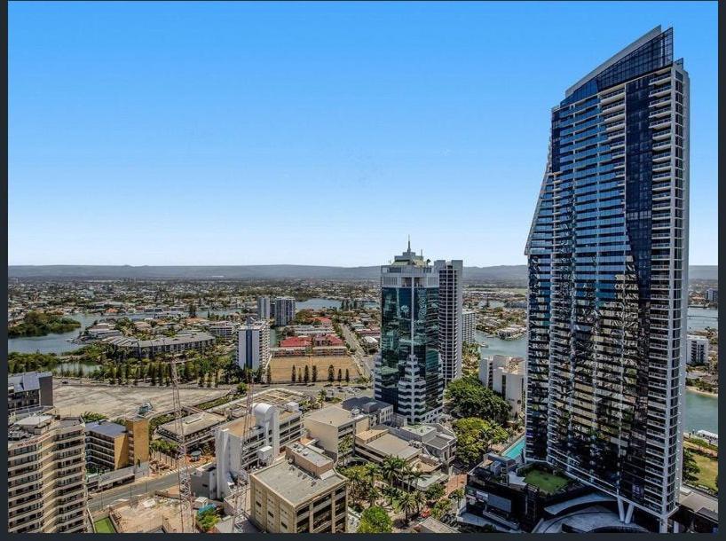 H Star Residences-- Paradise Stayz Голд-Кост Экстерьер фото