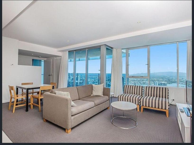 H Star Residences-- Paradise Stayz Голд-Кост Экстерьер фото