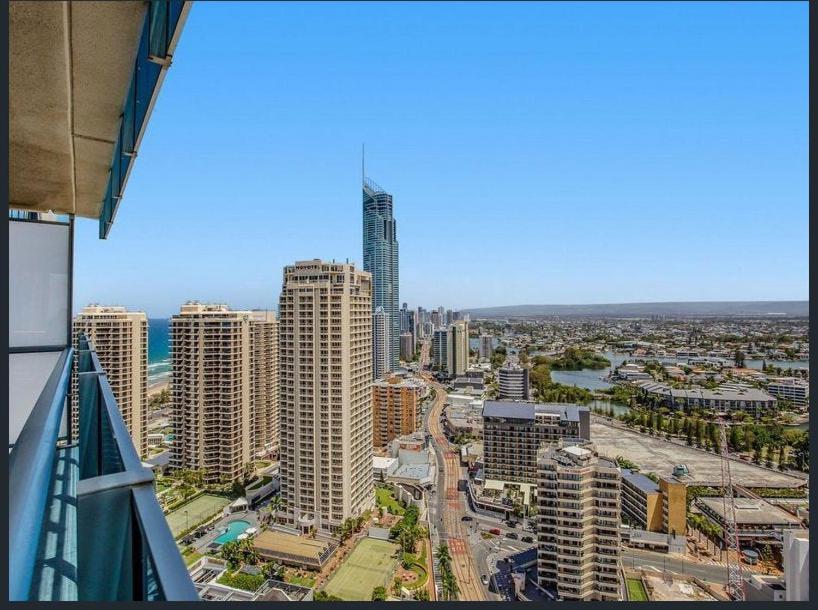 H Star Residences-- Paradise Stayz Голд-Кост Экстерьер фото