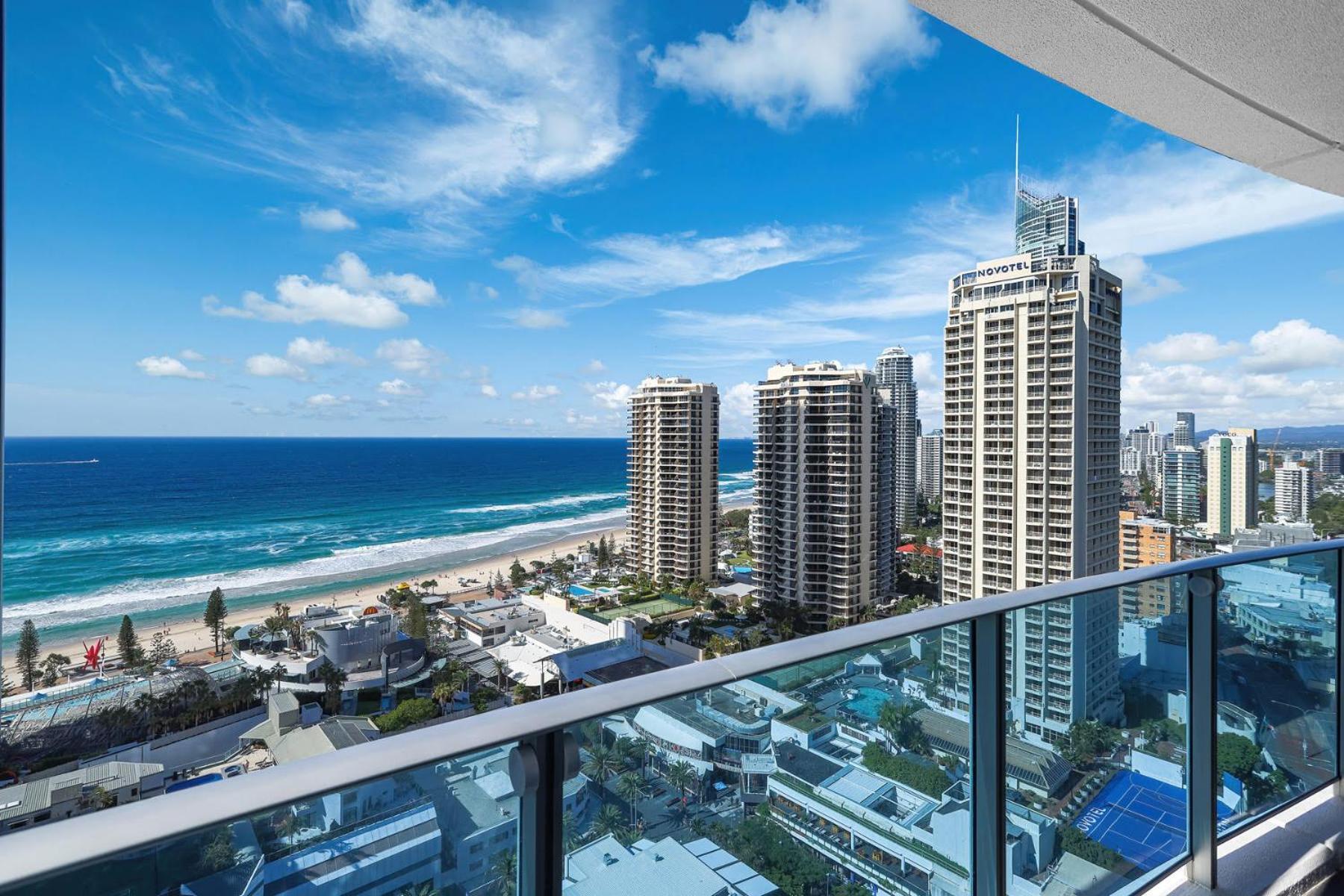 H Star Residences-- Paradise Stayz Голд-Кост Экстерьер фото