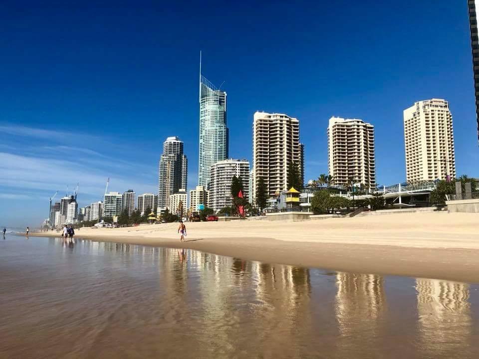 H Star Residences-- Paradise Stayz Голд-Кост Экстерьер фото